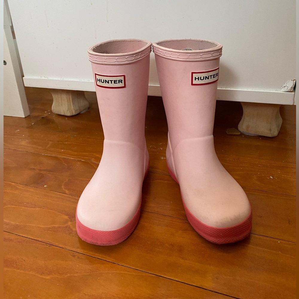 Hunter rain boots size 8